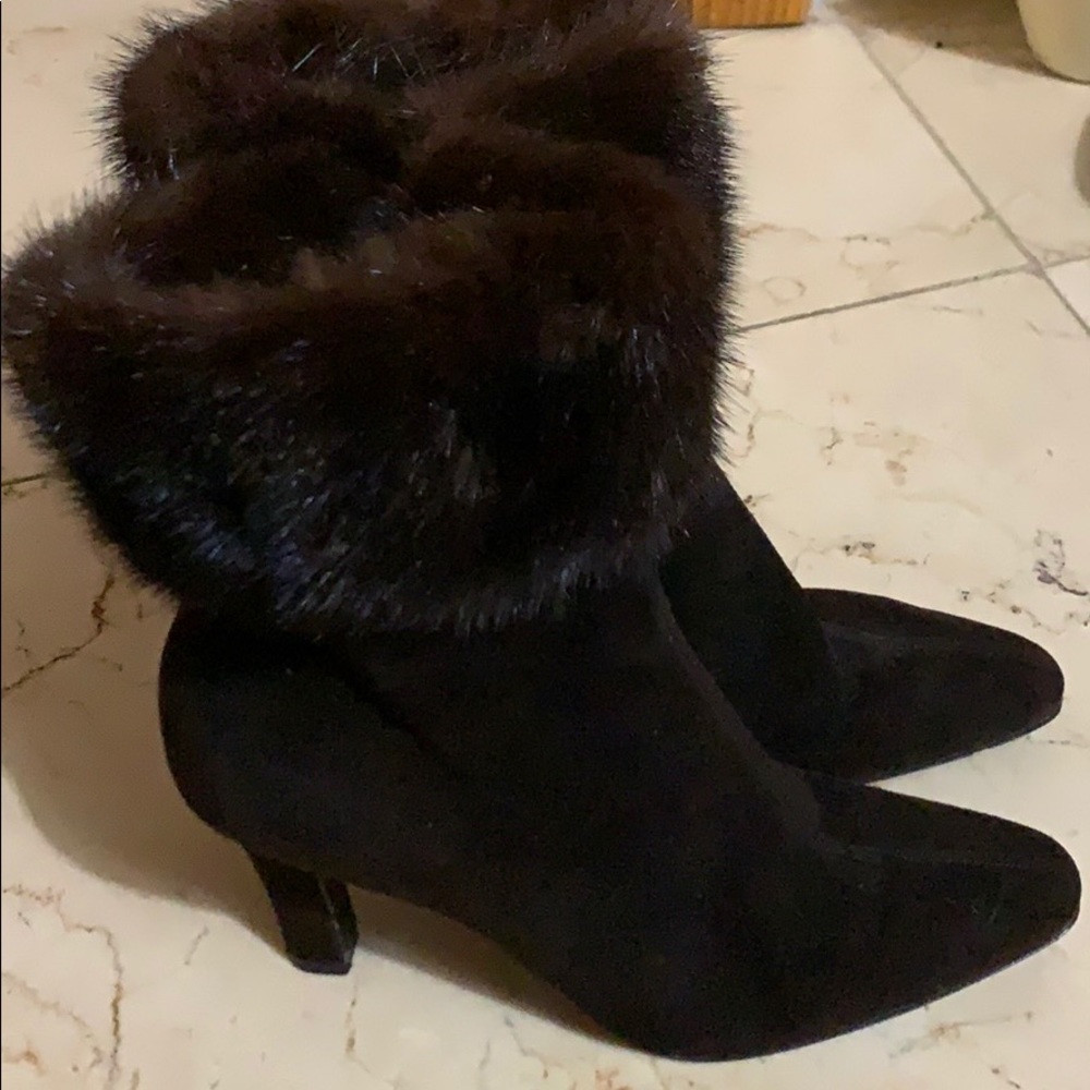 Gorgeous YSL suede  above the ankle boot